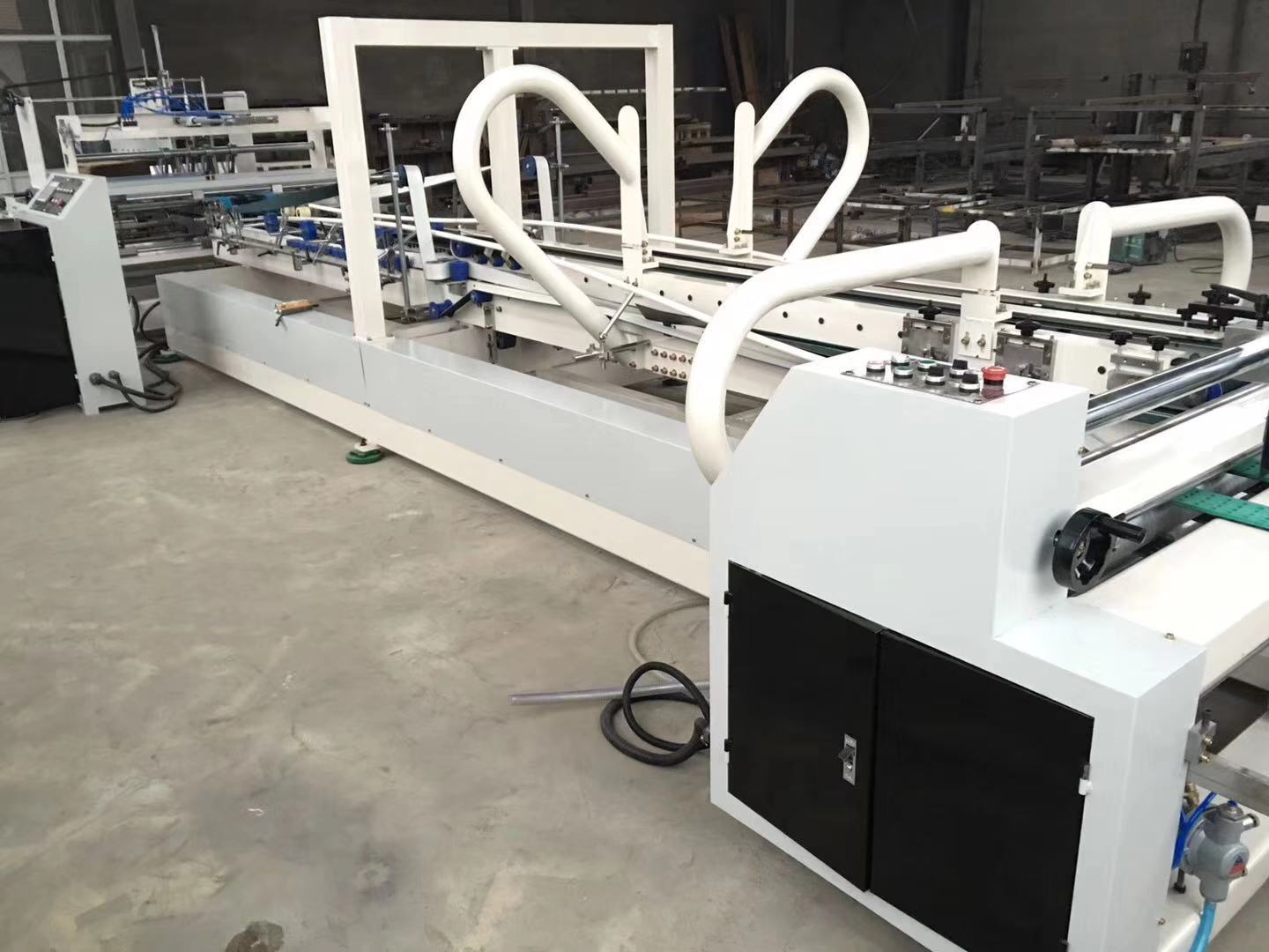 Automatic folding gluing machine  DG2600